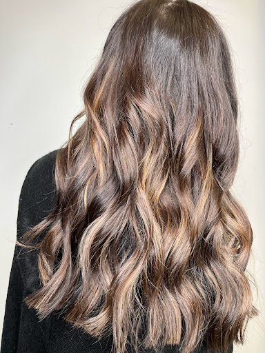 House of Hair Salon and Color Bar - Thumbnail