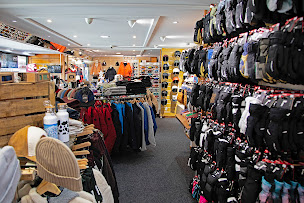 Photo n°41 de Skiset les Bruyères à Les Belleville (Magasin de vêtements de sport)