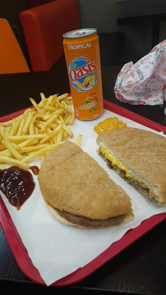 BURGER SHOP