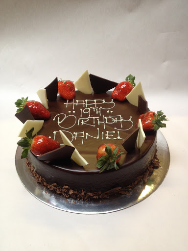 Lucchini Cakes & Cafe - Thumbnail