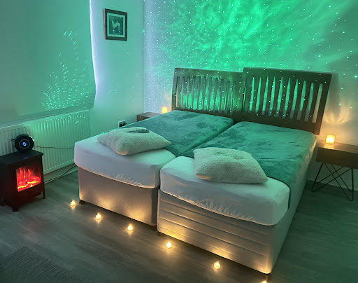 Halo Aurora - ASMR Head Spa/Massage and Hair Play