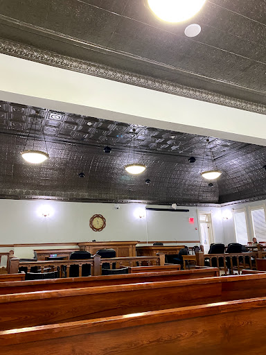 CourtHouse Antique - Visual