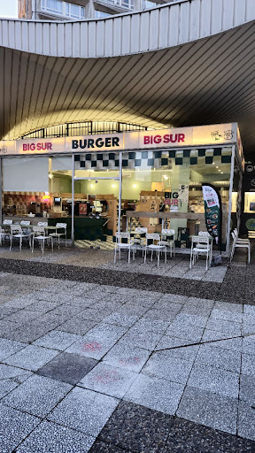 Photo 10 - BIL’S THAI & BURGER