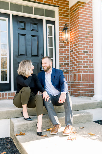 Ariella + Lukasz Realty Group - Thumbnail