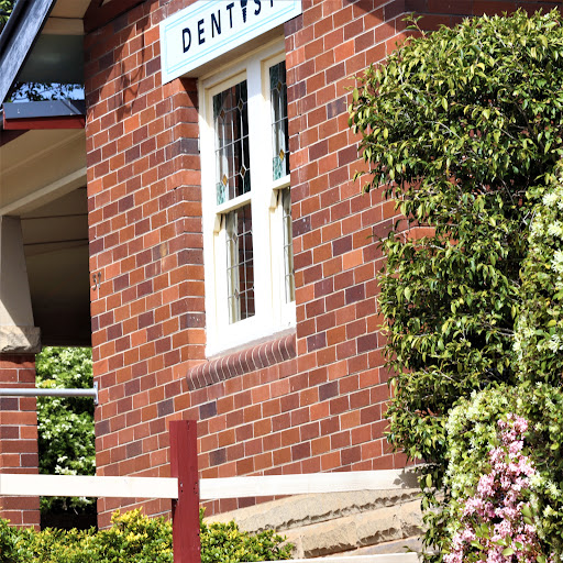 Digital Dental Implant Institute - Dentist in Gosford - Thumbnail
