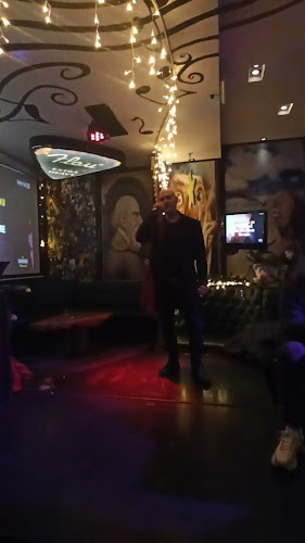 Comentarii opinii despre Φλου Cafe-Pub