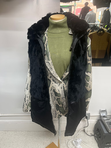 AJ Boutique Inc - Thumbnail