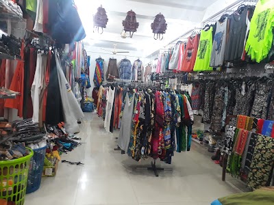 Photos of Manu Batik