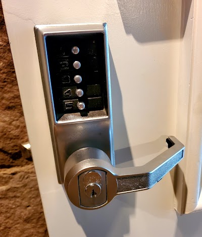 O&P Locksmith - Lock Change & Rekey Palaside Park