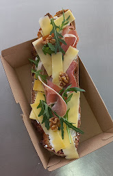 Photo n°4 de Le Club à Roulettes - Foodtruck à Chevry (Restaurant)