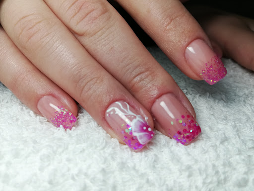 Francesca Chiaro Nails - Thumbnail