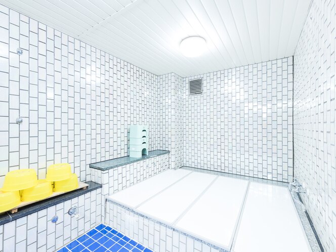 ホワイト・イン・スズヤ