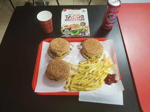 Photo 3 - Le 5.50 Tacos & Burger
