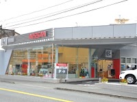 日産福岡販売 粕屋店