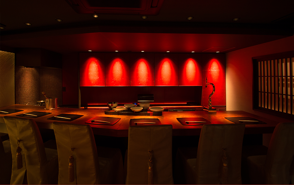 西中洲 お茶屋ＢＡＲ 六馬 店內