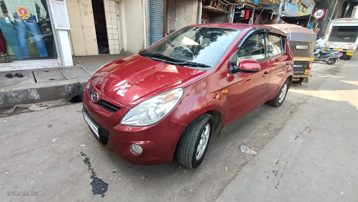 CAR POLISHING CLEANING ! post image