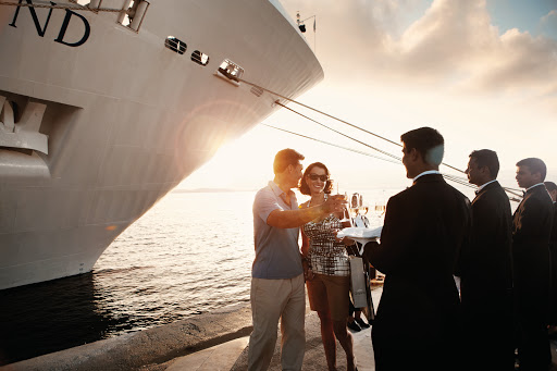 SixStarCruises - Visual