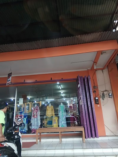 Photos of Queen Campus