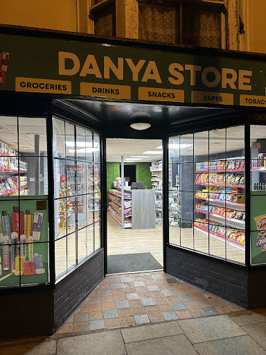 Danya Store - Visual