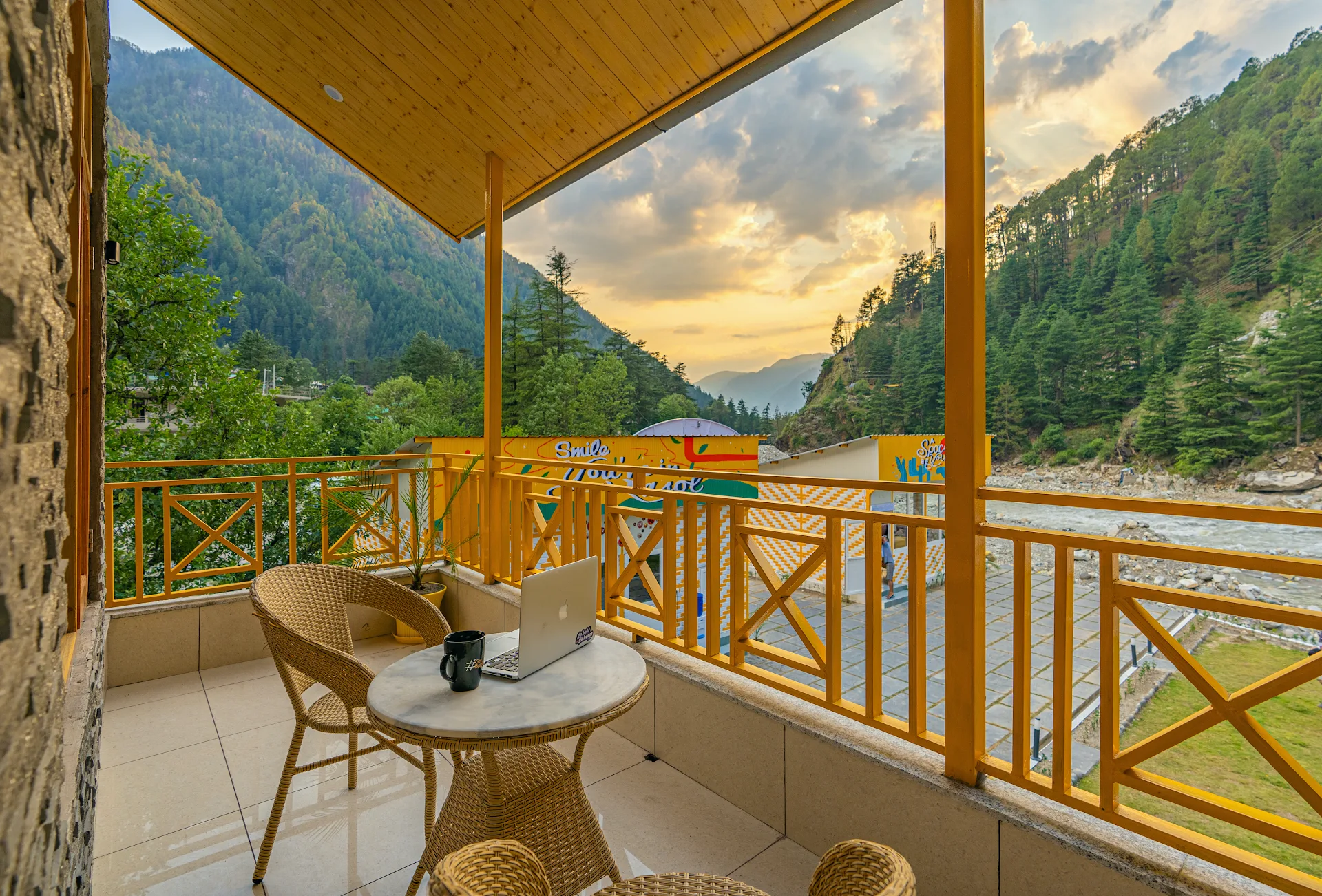 The Social Stays Kasol (formerly ArtBuzz)