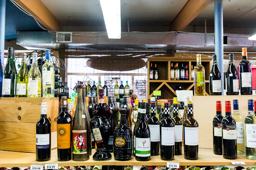 Del's Liquor Mart - Thumbnail