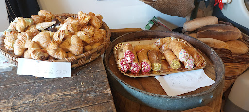 Corbelli's - Visual