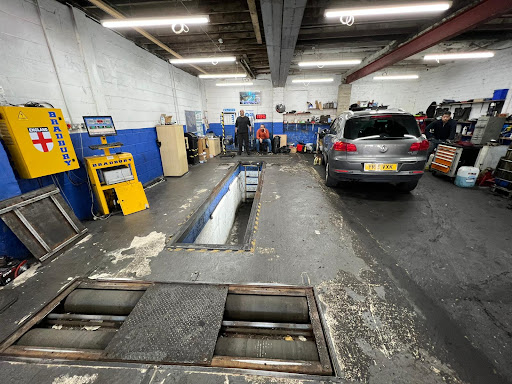 United Automotive Leeds - Thumbnail