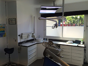 Photo n°1 de Dr Olivier MARTEAU - Cabinet Dentaire à Lanton (Parodontiste)