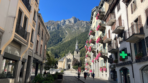 Mont-Blanc Immobilier | Christie's International Real Estate Chamonix Gallery - France
