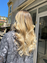 Photo n°2 de Le Salon de Patou à Salon-de-Provence (Salon de coiffure)