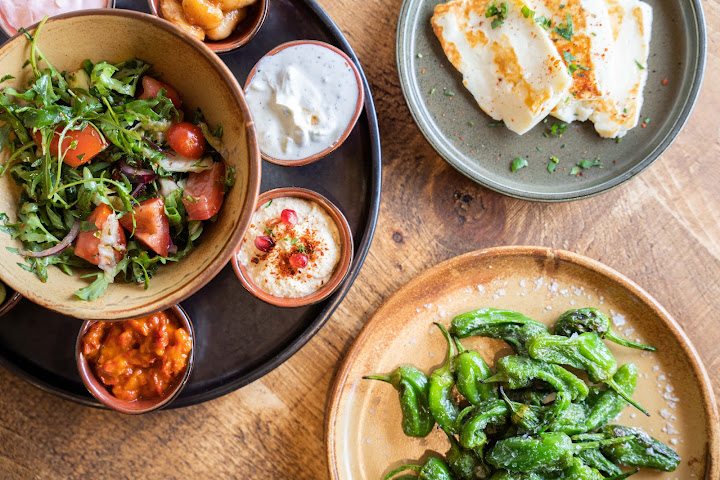 Silver Palate by null