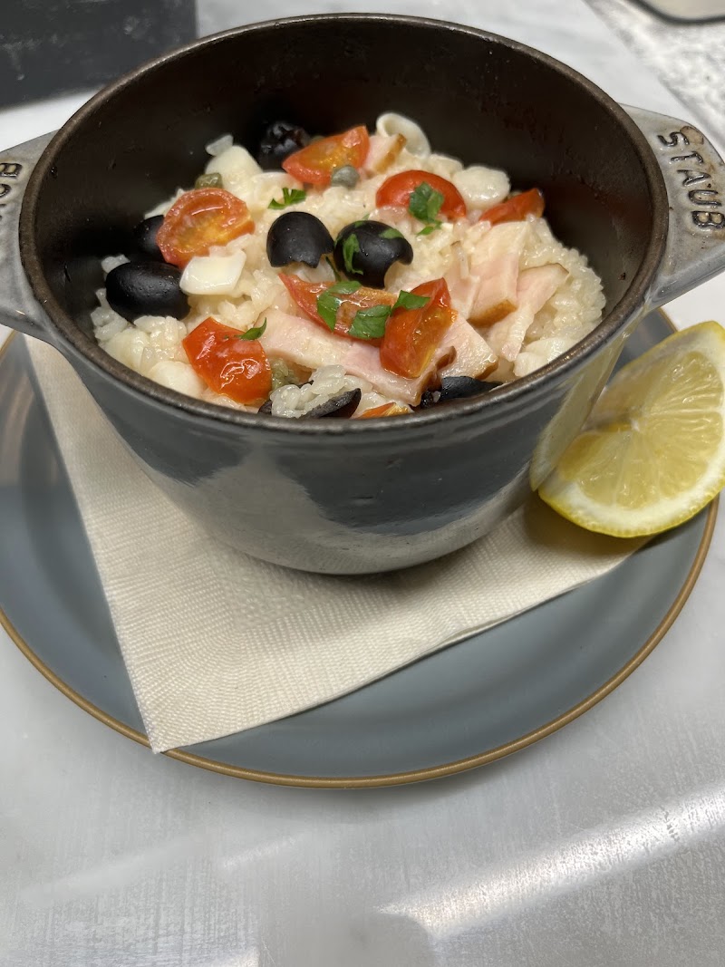 オステリア レガーレ