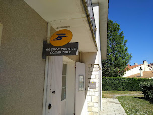 Photo n°2 de La Poste Agence Communale à Talais (Poste)
