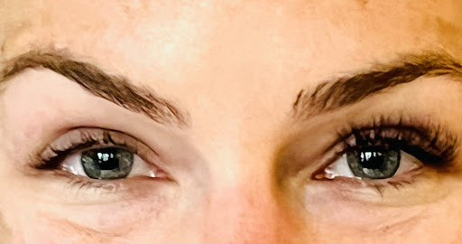 Shelly Nicole Lash Extensions and Make-up Artistry - Thumbnail