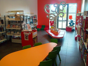 Photo n°14 de Médiathèque/Ludothèque municipale à Ploërdut (Bibliothèque municipale)