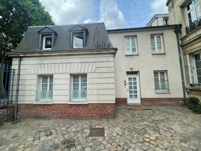 Me Nora KHALFALLAH, Notaire à Rouen