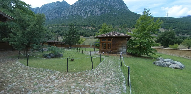 Αξιολογήσεις για το Χάνι Γραβιάς στην Χαλκίδα - Μουσείο