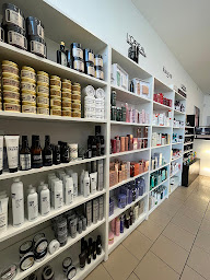 Photo n°2 de Made in Coiff à Istres (Salon de coiffure)