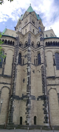 Neuss
