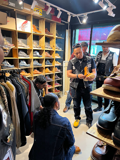 Azrul The Cobbler ( Shoe Repair And Custom )