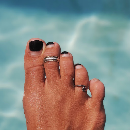 Tootsy's Footsies - Thumbnail