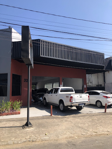 Oficina D’Car de Lanternagem, pintura e capotaria