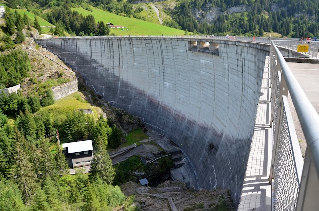 Barrage de Saint Guerin