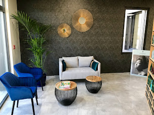 Photo n°3 de LM COIFFURE Chatuzange à Chatuzange-le-Goubet (Salon de coiffure)