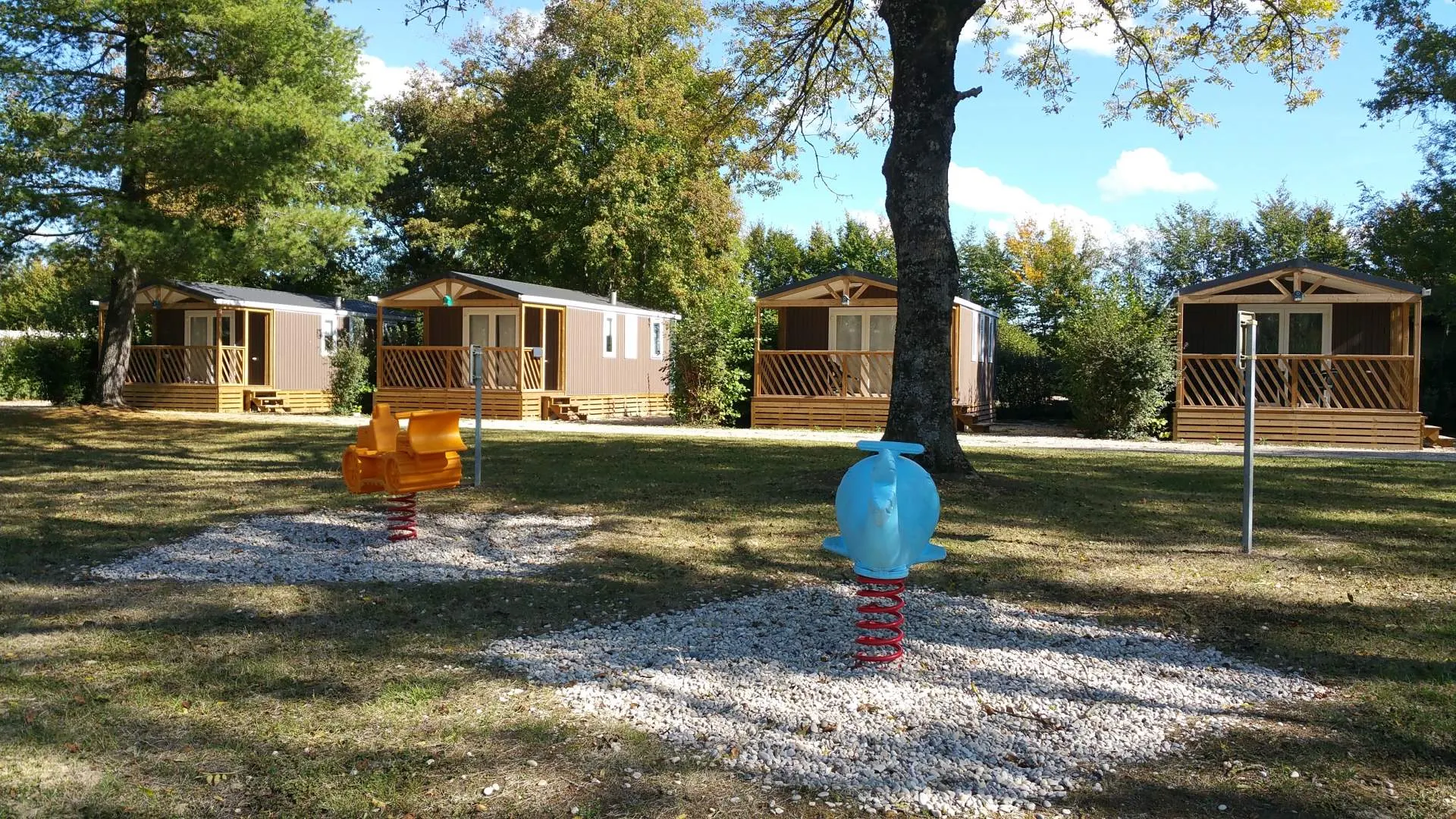PARADISE DOMBES