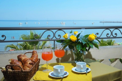 Lorenza sul Mare - Camere & Appartamenti - Thumbnail