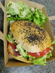 Photo n°22 de AU FOURNIL DE BEN & MANON à Roullet-Saint-Estèphe (Sandwicherie)