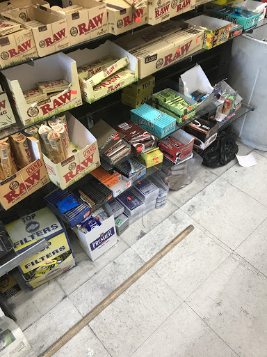 Sid's Smoke and convenience store
