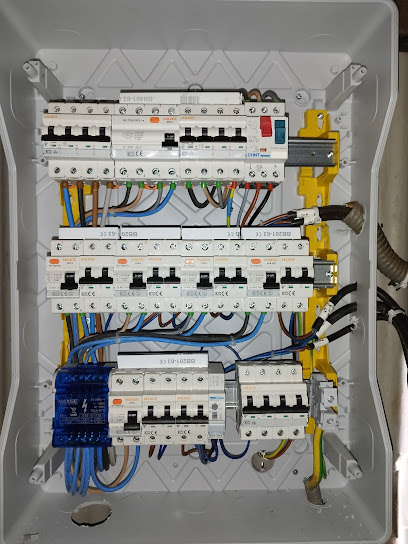 Electricista Malaga. VLR INSTALACIONES - Urgencias 24h