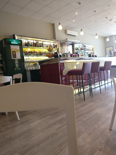 L 'Exploit Bar - Visual